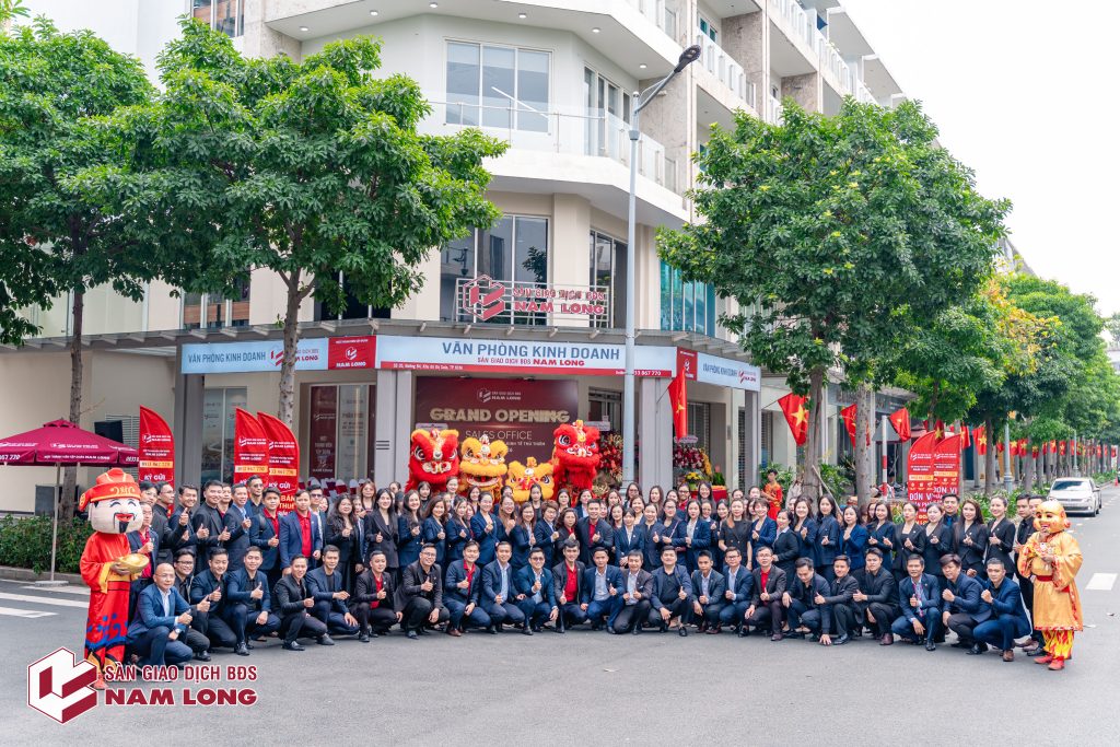 Đội ngũ Sàn Nam Long tại lễ khai trương văn phòng Thủ Thiêm, có sẵn trong Thư viện Media (tải lên 07/2026)